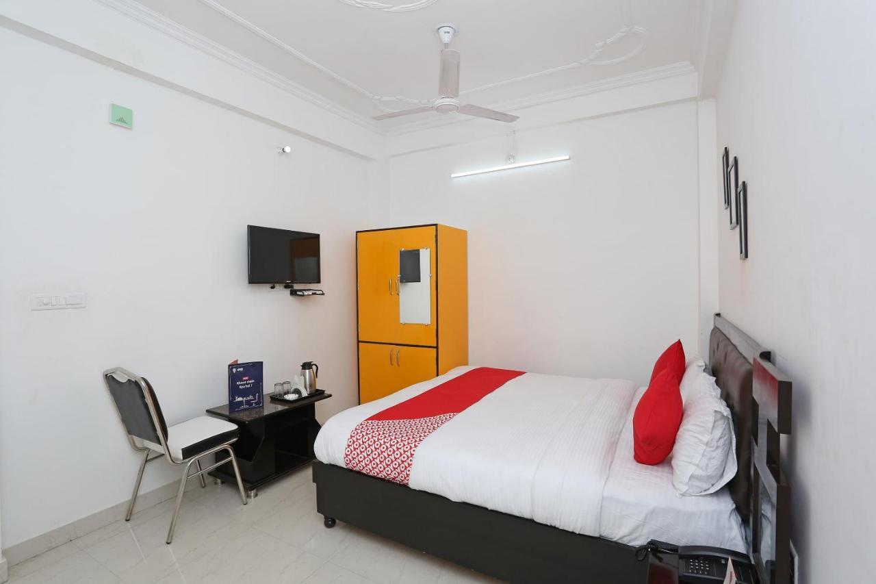 Oyo 11306 Ss Hotel Gorakhpur Exterior foto