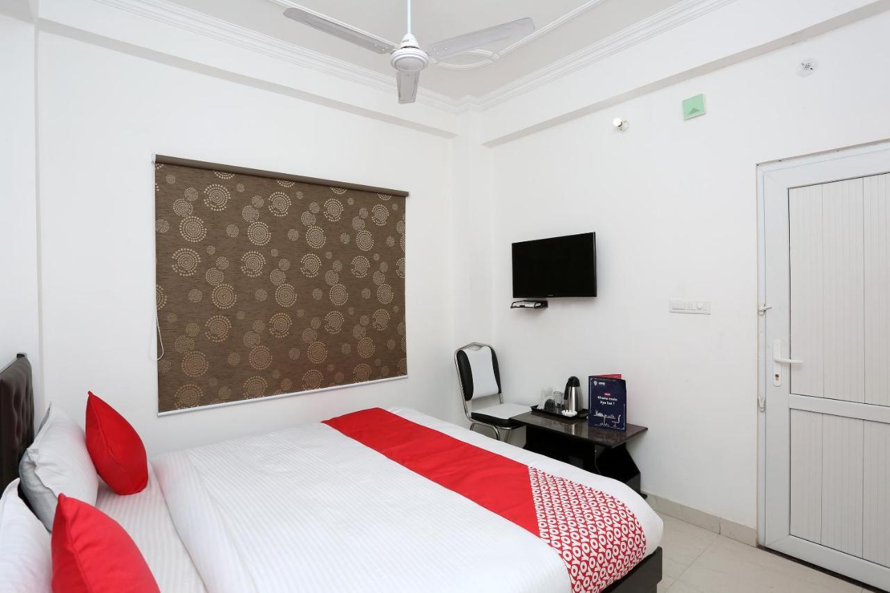 Oyo 11306 Ss Hotel Gorakhpur Exterior foto